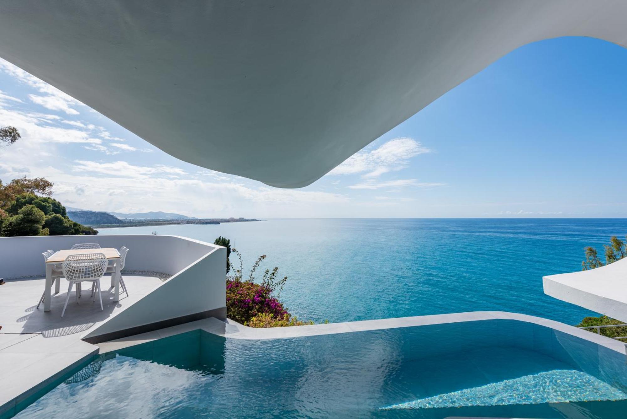 Rentitspain Casa Del Acantilado Piscina Climatizada Salobreña Exteriör bild