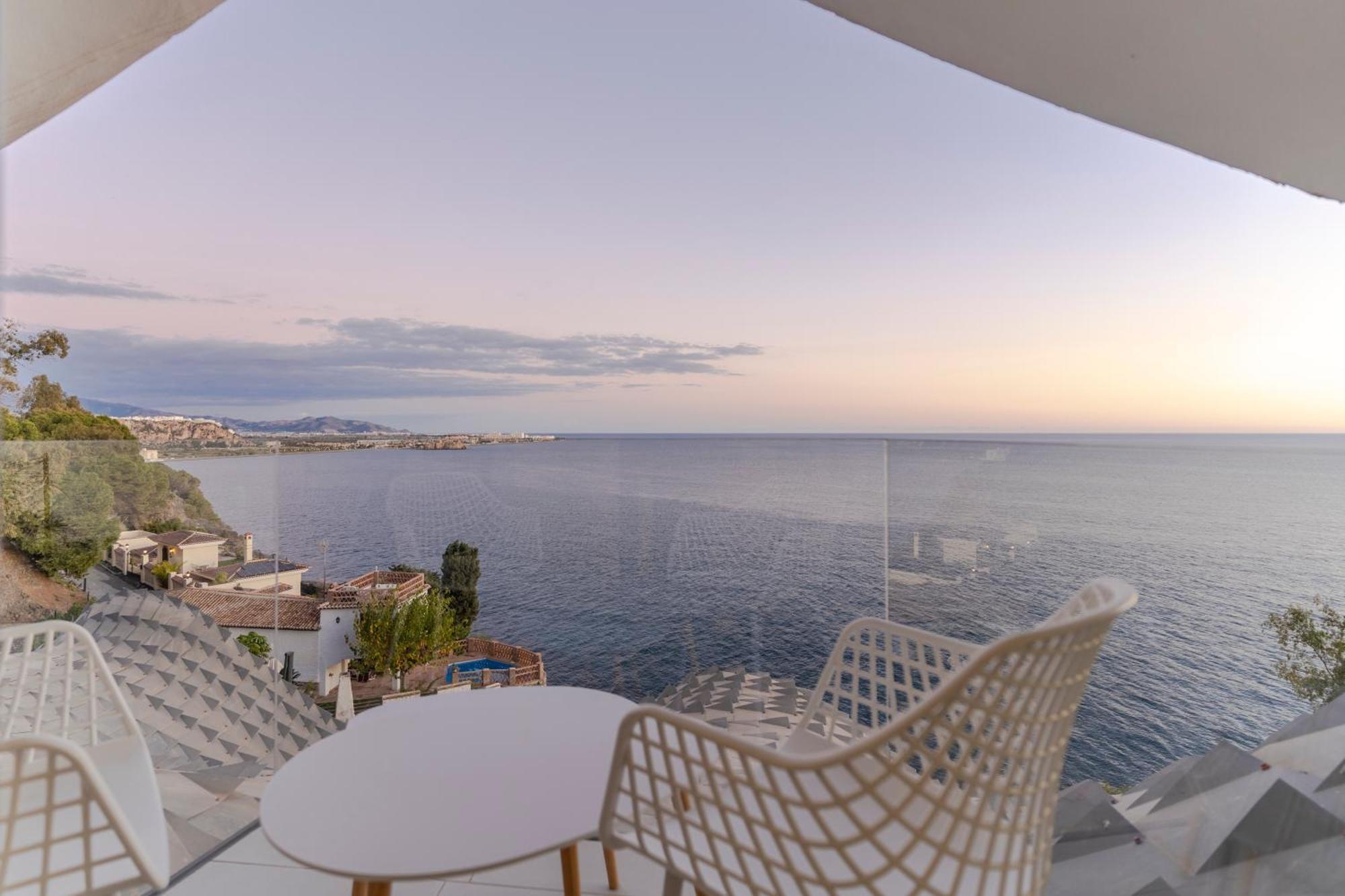Rentitspain Casa Del Acantilado Piscina Climatizada Salobreña Exteriör bild